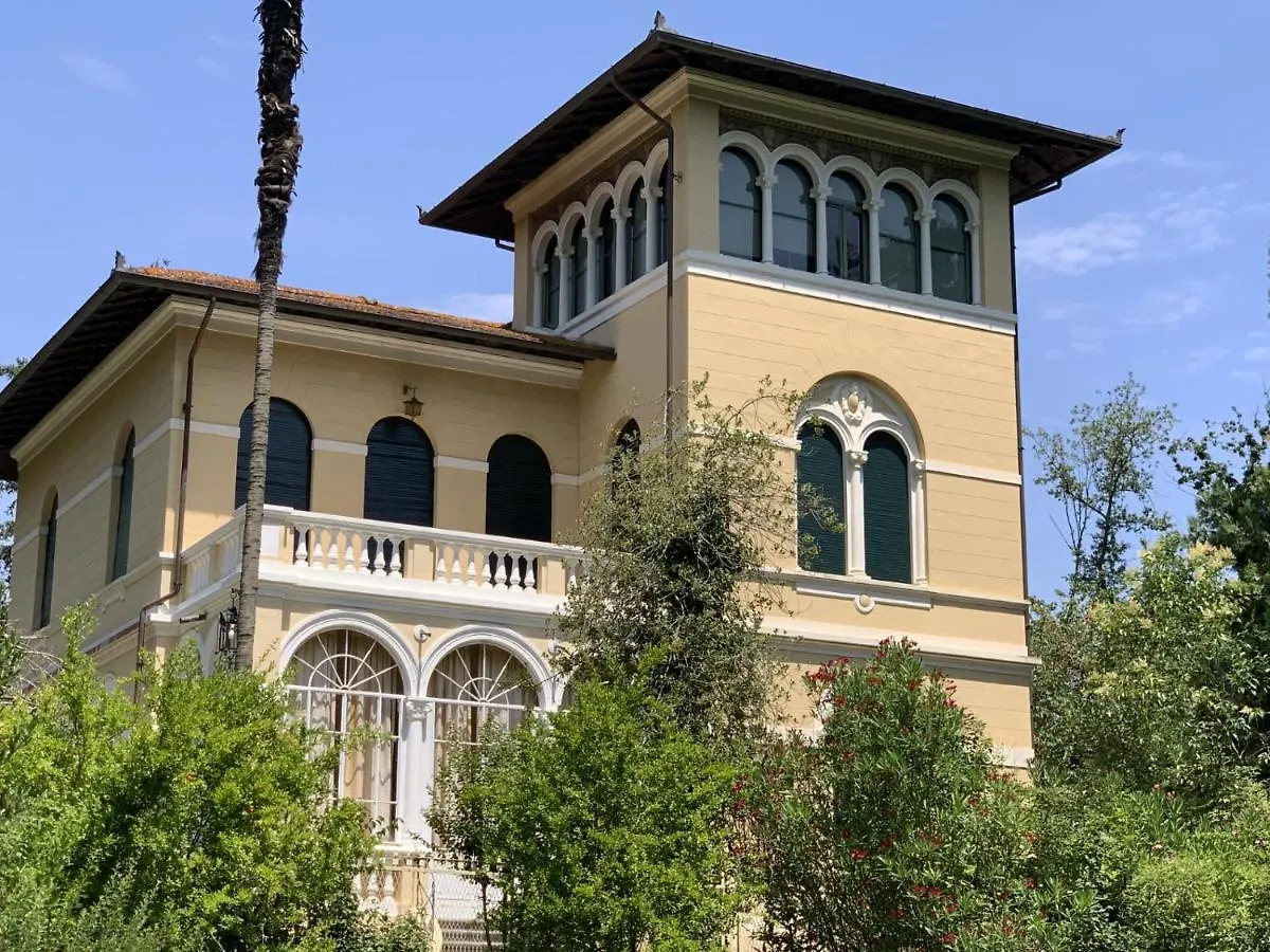 Villa Maria Luisa . Splendida Villa Liberty Lucca